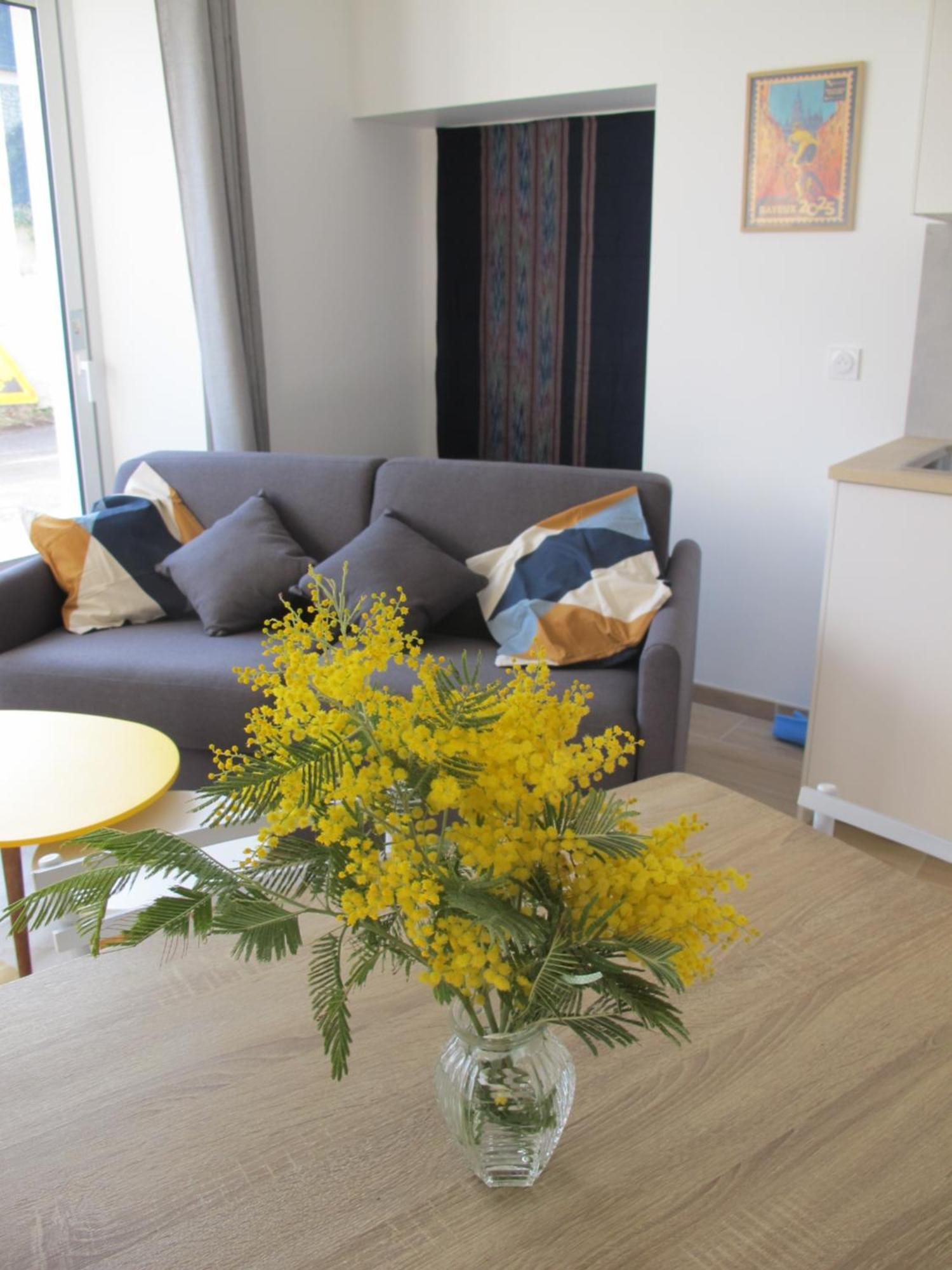 Rose Garden Bayeux Bed & Breakfast ภายนอก รูปภาพ